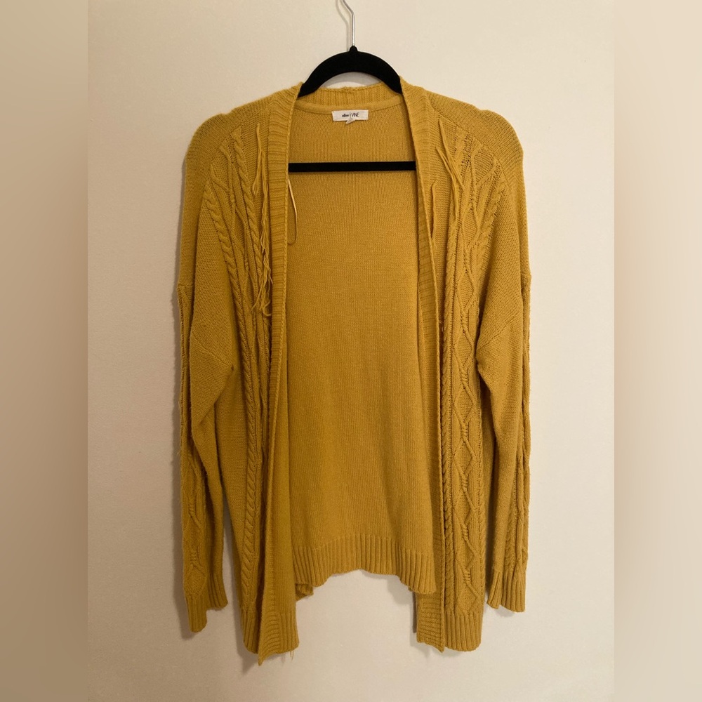 Olive and Vine Women’s Cardigan